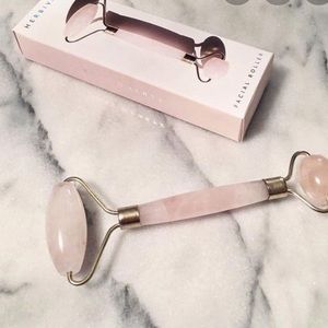 Herbivore Rose Quartz Facial Roller